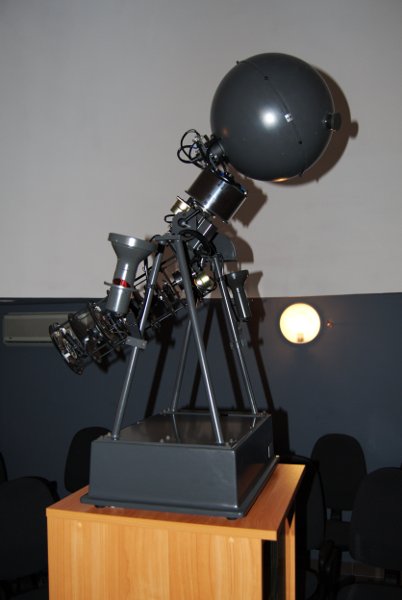 Projektor kieleckiego planetarium
